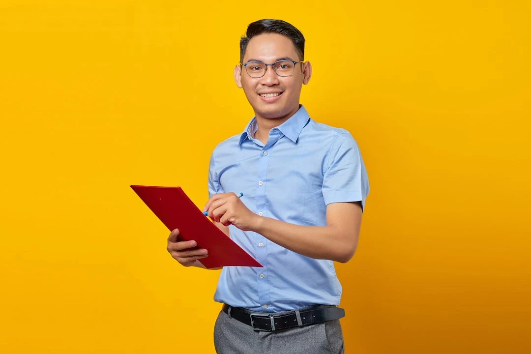 Bảng phân tích rel attributes (nofollow, dofollow, sponsored, ugc) trong backlink tag generator