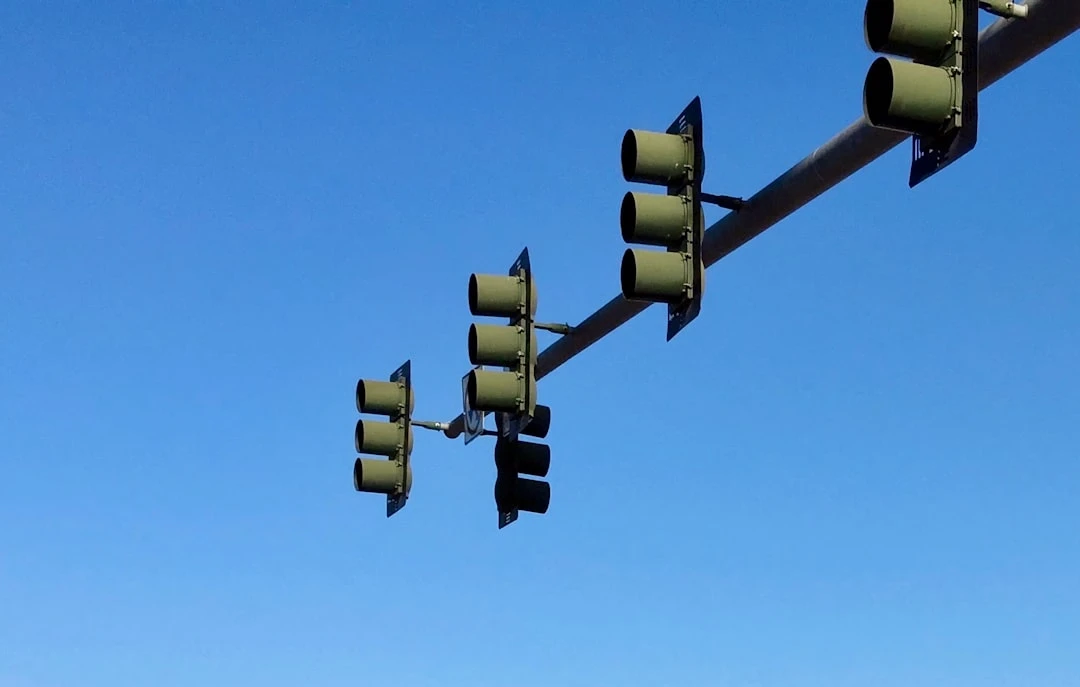 Mô tả về tác động của social signals và backlinks lên traffic