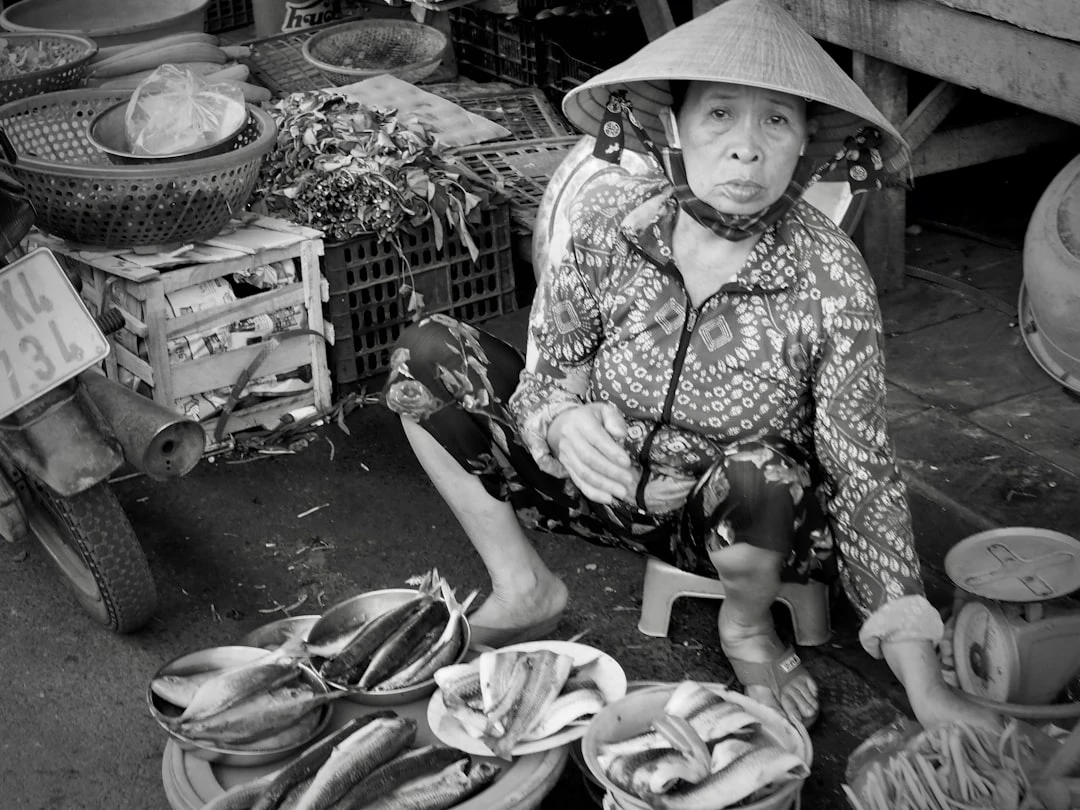 Phân tích anchor text trong backlink.