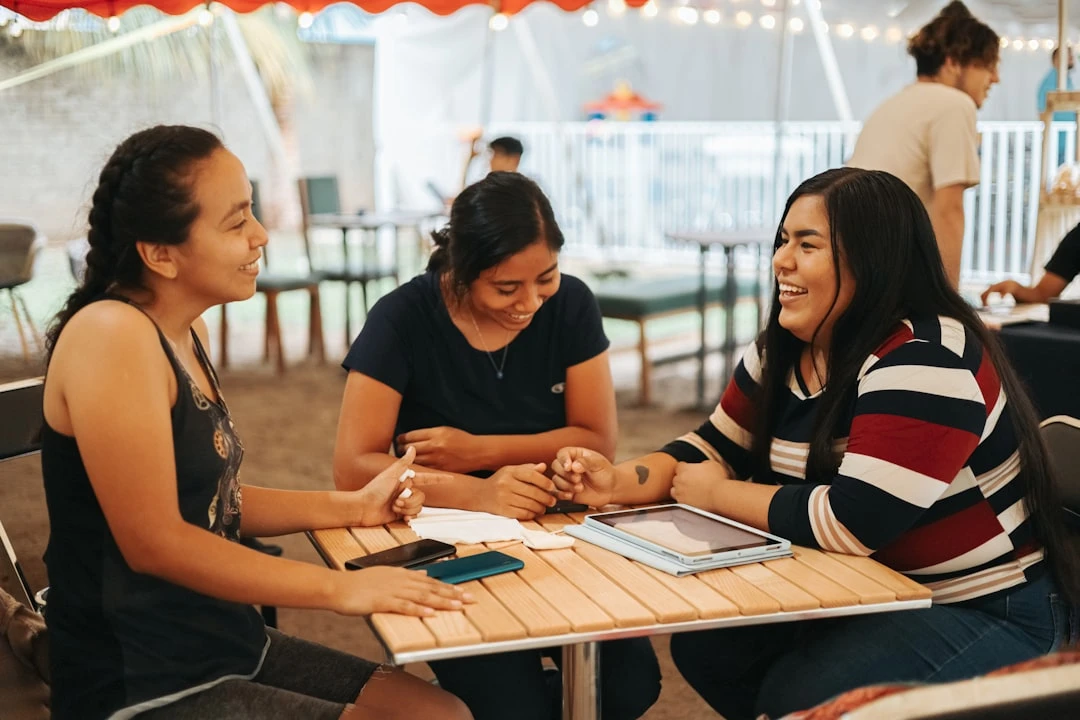 Tham gia nhóm Facebook để phát triển backlink