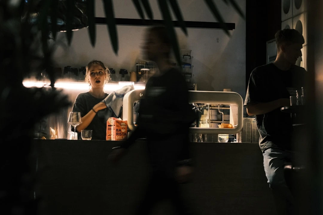 Ứng dụng ngữ cảnh 'toi se co' trong giao tiếp hàng ngày